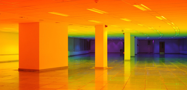 our-colour-caminando-dentro-arcoiris-ID.jpg