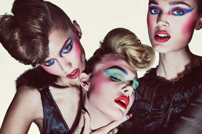 elle-fanning-the-neon-demon-v-magazine-pf16-cover-0-1024x682
